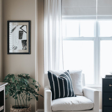 Simon Sunday | Living Room