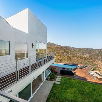 Pacific Palisades Hilltop Luxury Remodel