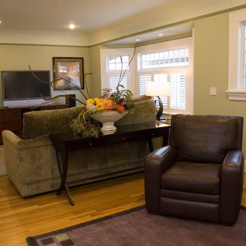 Modern Arts & Craft Bungalow Living Room