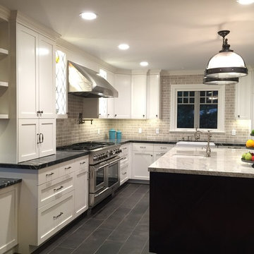 Two-tone kitchen