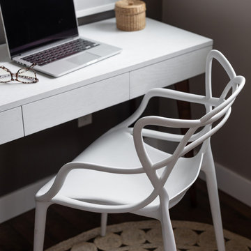 Crane Chair – White