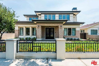 Example of an arts and crafts home design design in Los Angeles
