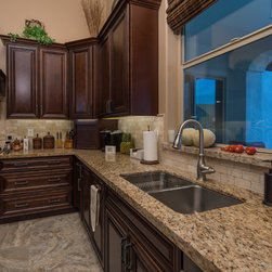 Excelsior Court Custom - Products