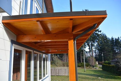 Inspiration for a craftsman deck remodel in Other
