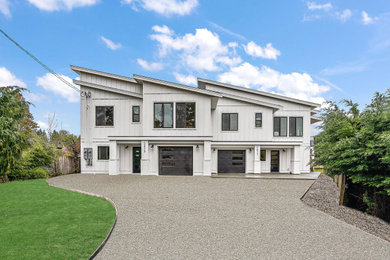 Exterior home idea in Vancouver