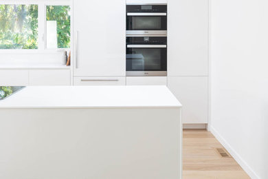 Inspiration for a contemporary kitchen remodel in Vancouver