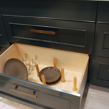 Vision Woodworks Inc Mercer Island Display Kitchen