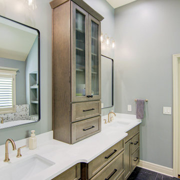 Sophisticated and Timeless Bathroom Design with Premium Features