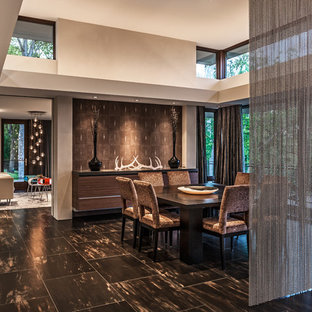 ミネアポリスのコンテンポラリースタイルのおしゃれなダイニング (白い壁、セラミックタイルの床) の写真