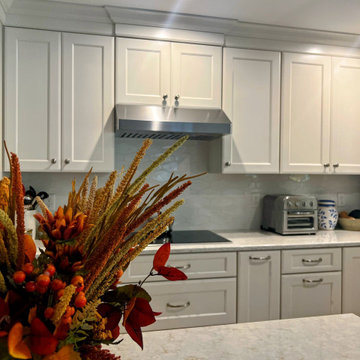 Kraftmaid Renway Warm White