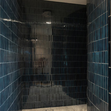 Abstract Curved Shower