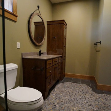 Mora, Minnesota Hunting Cabin