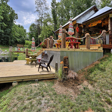 Tiki Bar/Hut