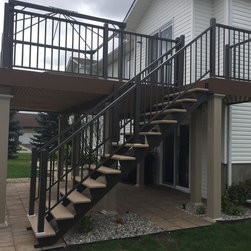 Silca System Patio and Elevated Deck - Landscaping Stones And Pavers