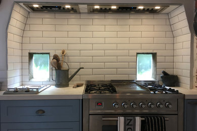 Photo of a country kitchen in Melbourne.