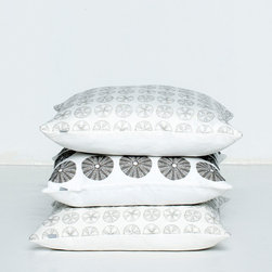 Grayton linen pillows - Products