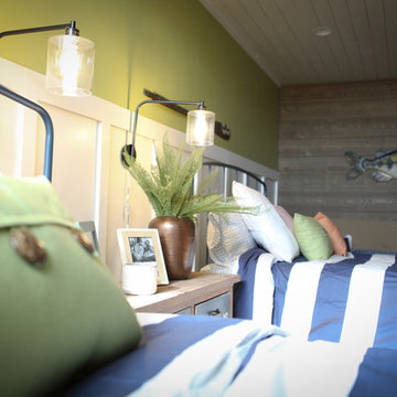 Cozy Lakehouse Bunkroom