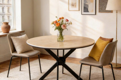 Example of a small mid-century modern dining room design in New York