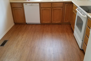 Kitchen - kitchen idea in Albuquerque
