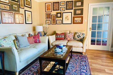 Inspiration for a traditional living room.