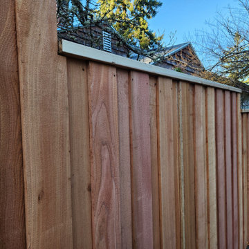 Privacy fence overlapped with clear cedar with metal post