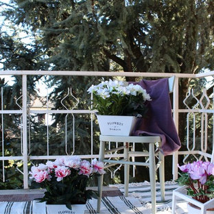 他の地域のシャビーシック調のおしゃれなデッキの写真