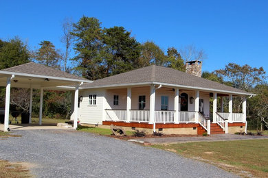 Small elegant home design photo in Atlanta