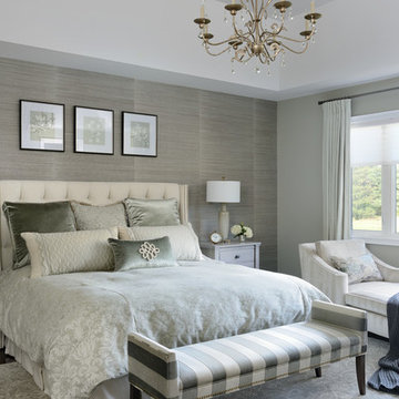 Transitional Style Decor: Bedroom