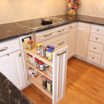 Traditional Kitchens by Remodeling Concepts