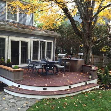Round maogany deck