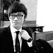 Yung Fu Lins foto