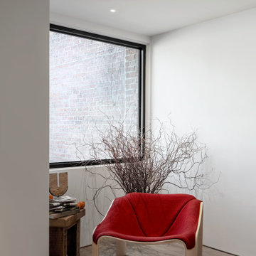 UPPER WEST SIDE PIED-A-TERRE