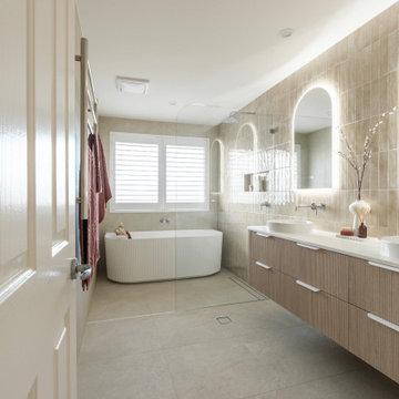 Menai | Tranquil Retreat | Main Bathroom & Ensuite