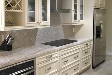 Example of a classic kitchen design in Phoenix