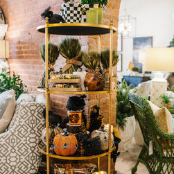 Our Products - Fall Living Spaces - Holiday Accents And Figurines