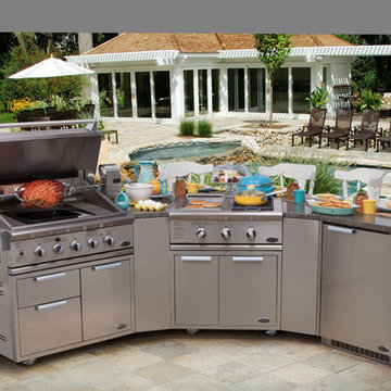 Corner Liberty - 36" grill, 30" griddle side burner, refrigeration