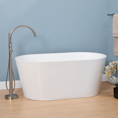 Can a modern freestanding bathtub also be a shower?