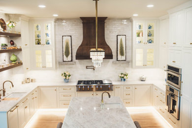 Large kitchen photo in Raleigh