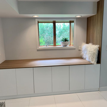 CONTEMPORARY TWO TONE KITCHEN WHITE GLOSS WALL CABINET - GRAY MATTE BASE CABINET