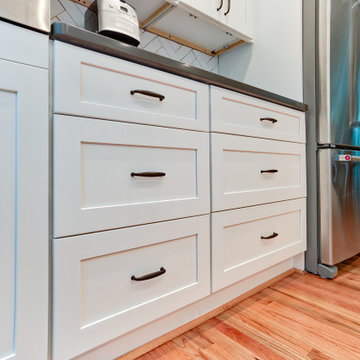U Shape Kitchen Shaker White