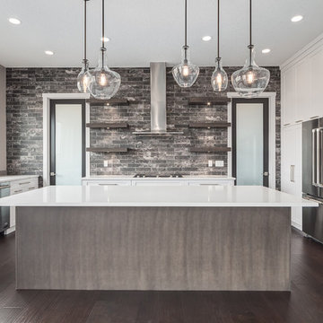 Praise Modern Acreage on Golf Course