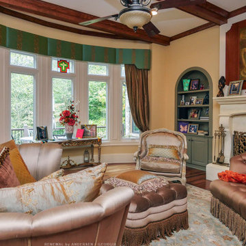 Bow Window in Beautiful Living Room - Renewal by Andersen Georgia