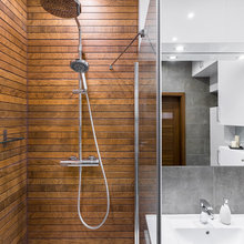 Upstairs Bathroom