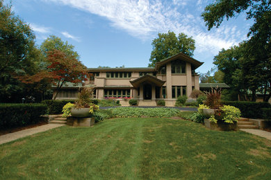 Example of a classic home design design in Dallas