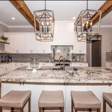 Wellborn Cabinets with Splendor White Granite