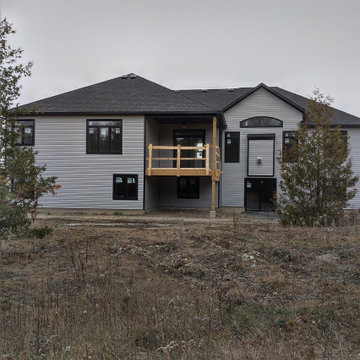 JAMES HARDIE CEDAR MILL LAP SIDING & ROYAL VINYL SIDING - ASHTON, ON