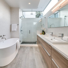 Upstairs bathroom