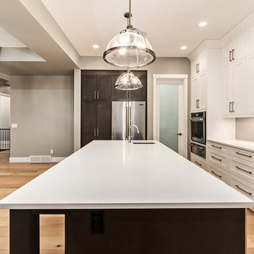 Beautiful Transitional home in Watermark