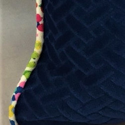Contrast Welt Detail - Decorative Pillows