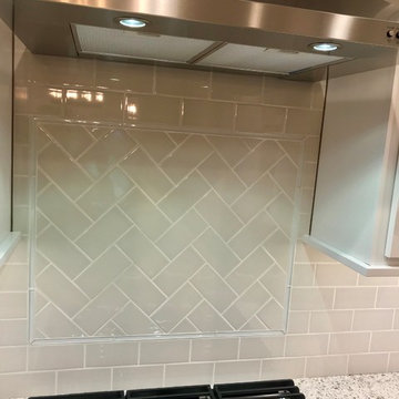 New Construction Kewanee IL MSI Quartz Koch & Dura Supreme Painted Cabinets